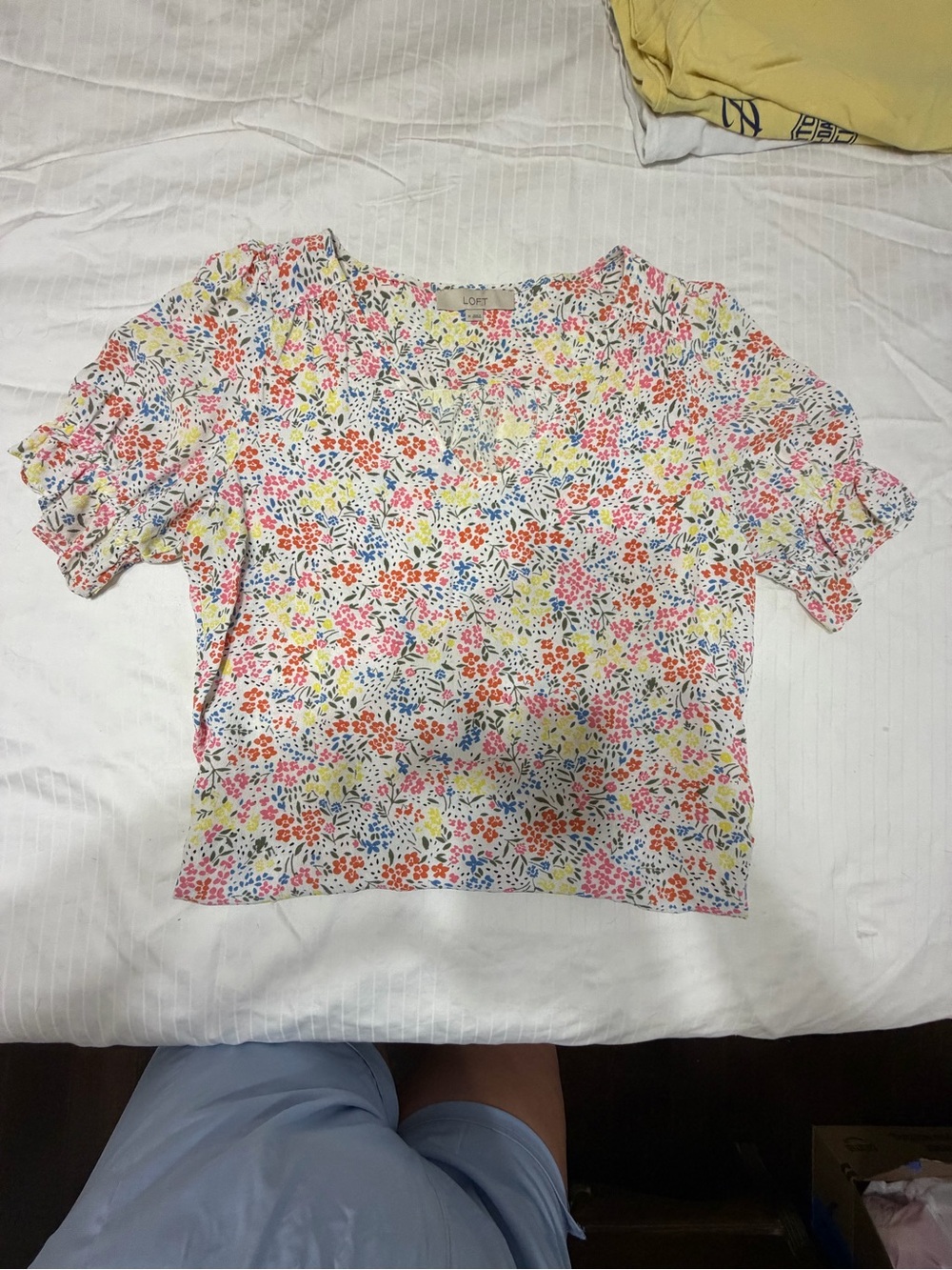 LOFT Cream Floral Short-Sleeve Ruffle Blouse